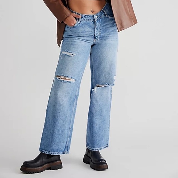NEW Free People CRVY Fever Pitch Boyfriend Jeans 32 - Picture 1 of 13